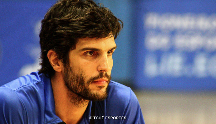 Alex Aprile, técnico do Pinheiros. (foto André Pereira / Tchê Esportes)