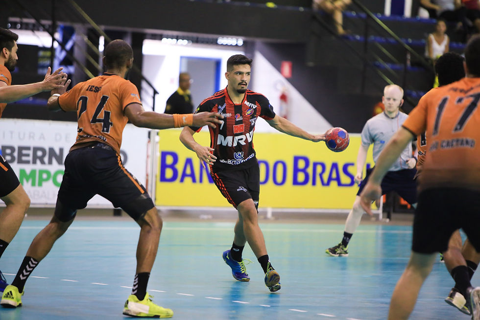 Matheus (7), do LOndrina (PR), artilheiro do jogo. (foto Cinara Piccolo/Photo&Grafia)