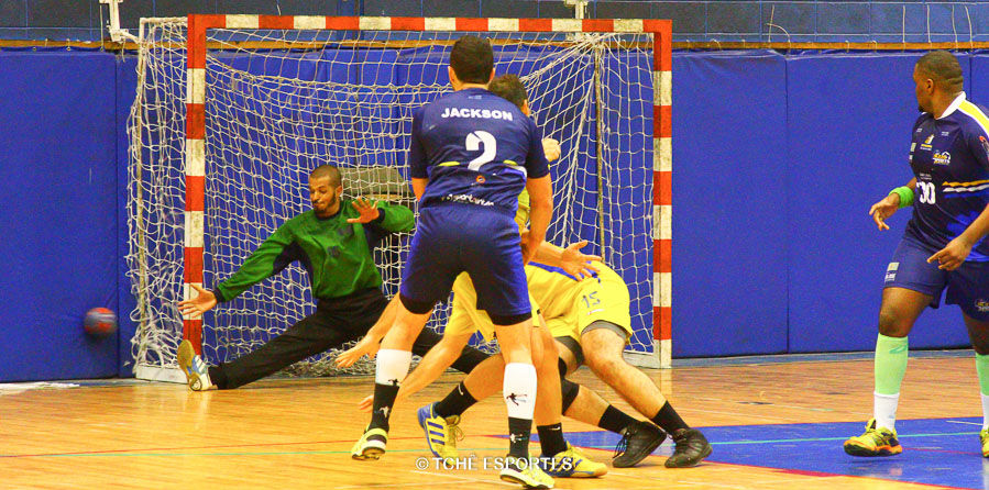 Alan fechou o gol. (foto André Pereira / Tchê Esportes)