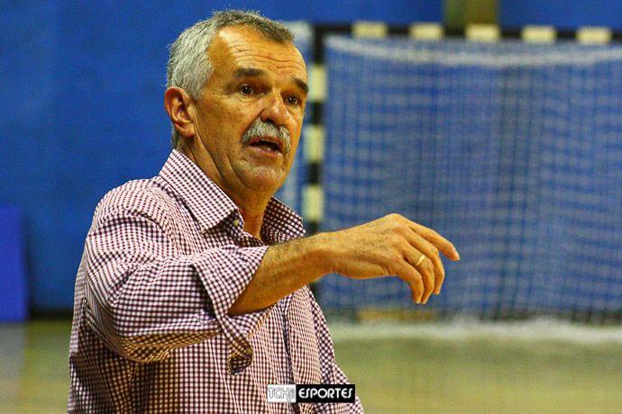 Lima, delegado da FPHb. (foto André Pereira / Tchê Esportes)