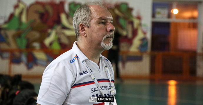Eduardo Carlone, técnico da Metodista. (foto André Pereira / Tchê Esportes)