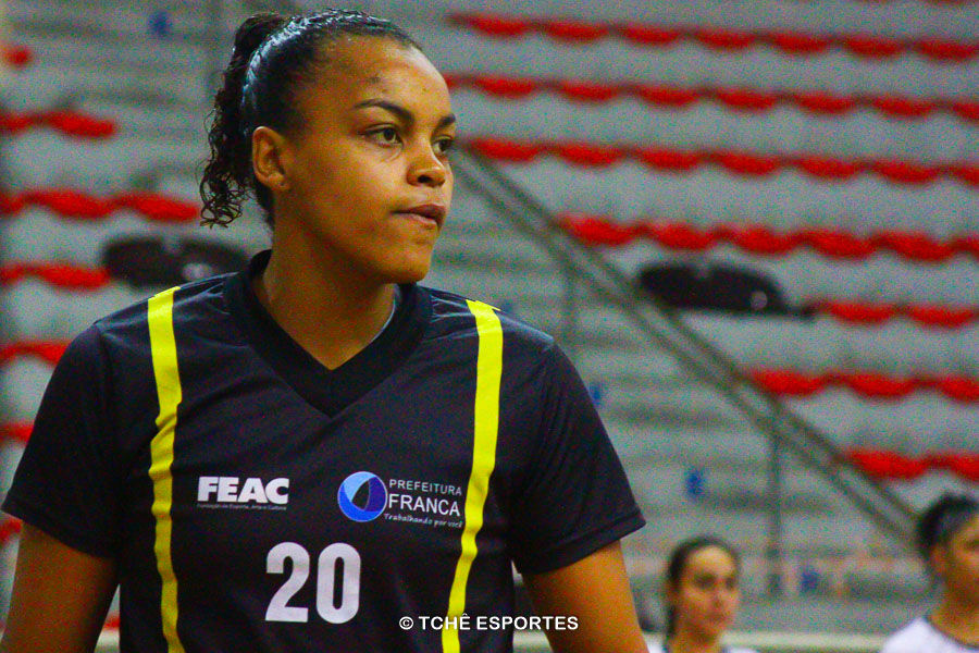 Maitê Lima, goleira de Franca. (foto arquivo Tchê Esportes)