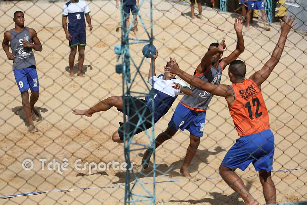 Goleiro Arthur(12), CPH, parou o ataque do Inter Hand. (foto André Pereira / Tchê Esportes)