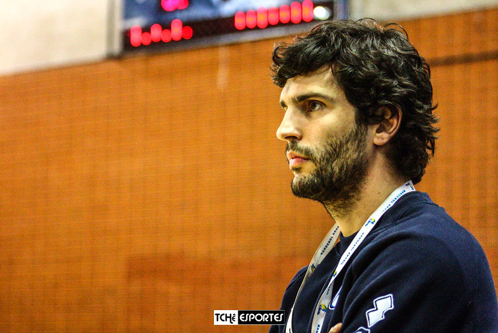 Alex Aprile, técnico do EC Pinheiros (SP). (arquivo Tchê Esportes)