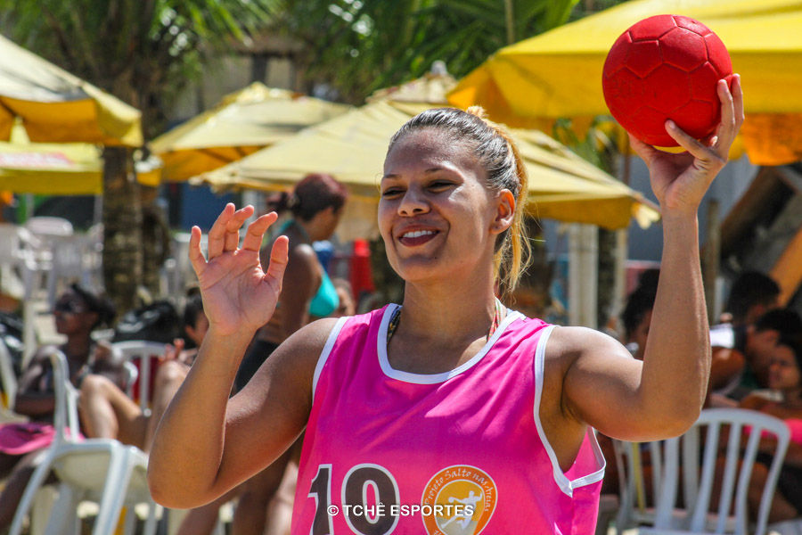 Tayane Oliveira, jogadora de Salto. (foto André Pereira / Tchê Esportes)