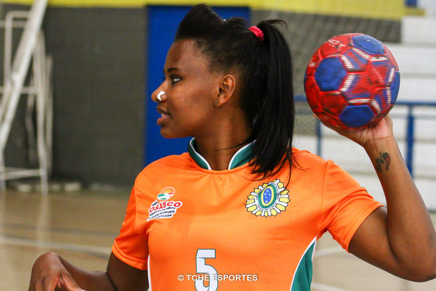Armadora de Osasco, Thaís Marcondes, permanece em 2016. (foto arquivo Tchê Esportes)