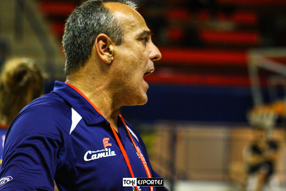 Sérgio Graciano, técnico do Blumenau (SC). (foto arquivo Tchê Esportes)