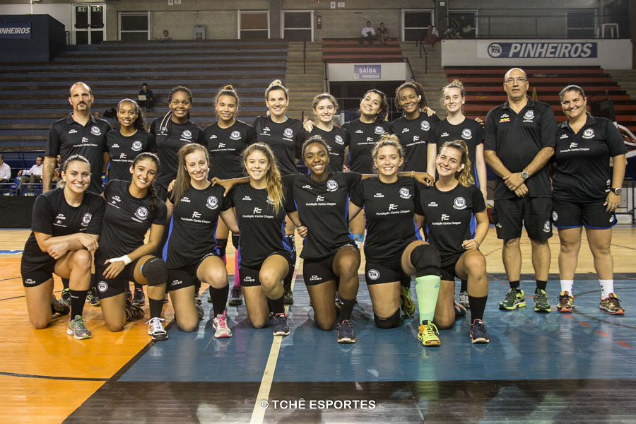 Elenco do EC Pinheiros. (foto arquivo Tchê Esportes)