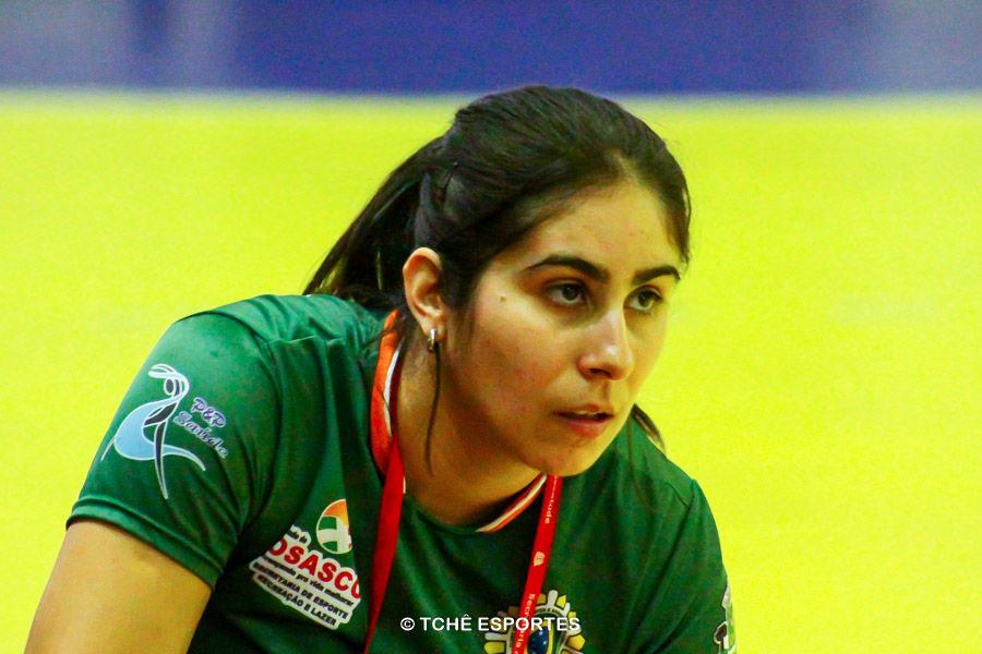 Renata Hernandes, técnica de Osasco. (foto André Pereira / Tchê Esportes)