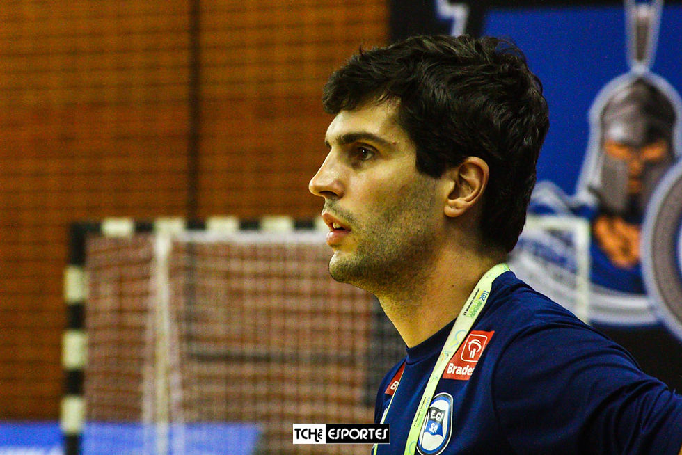 Alex Aprile, técnico do EC Pinheiros (SP). (foto arquivo Tchê Esportes)