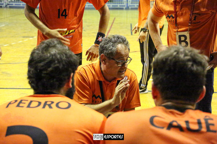 Washington Nunes, técnico do São Caetano. (foto André Pereira / Tchê Esportes)