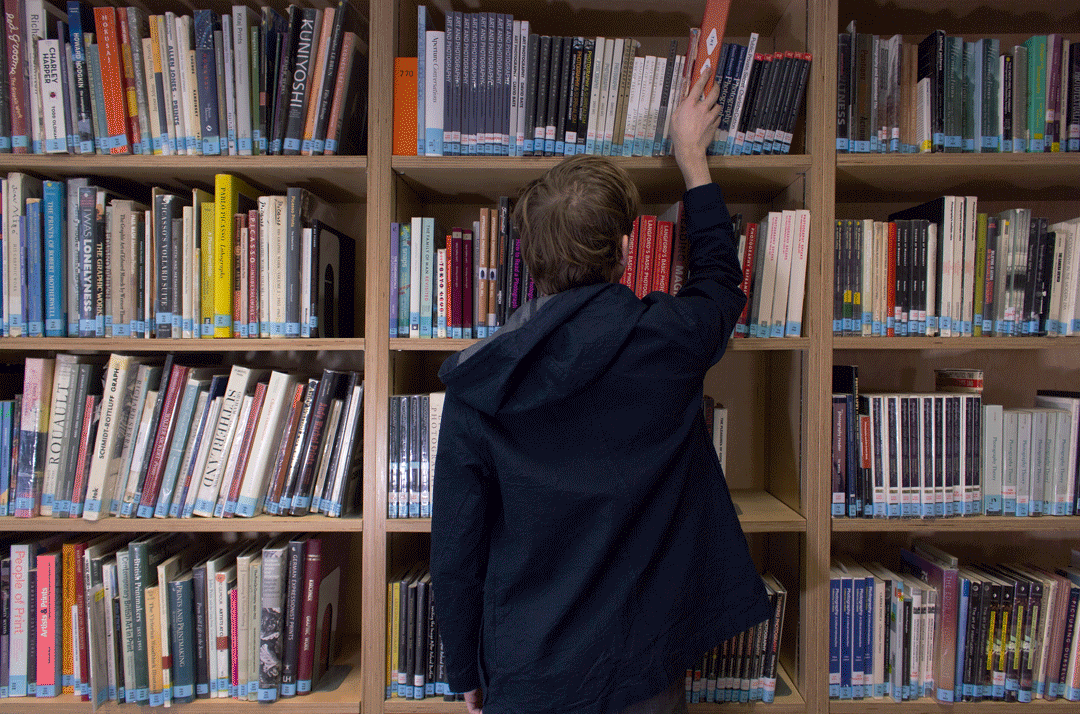 booksv6.gif