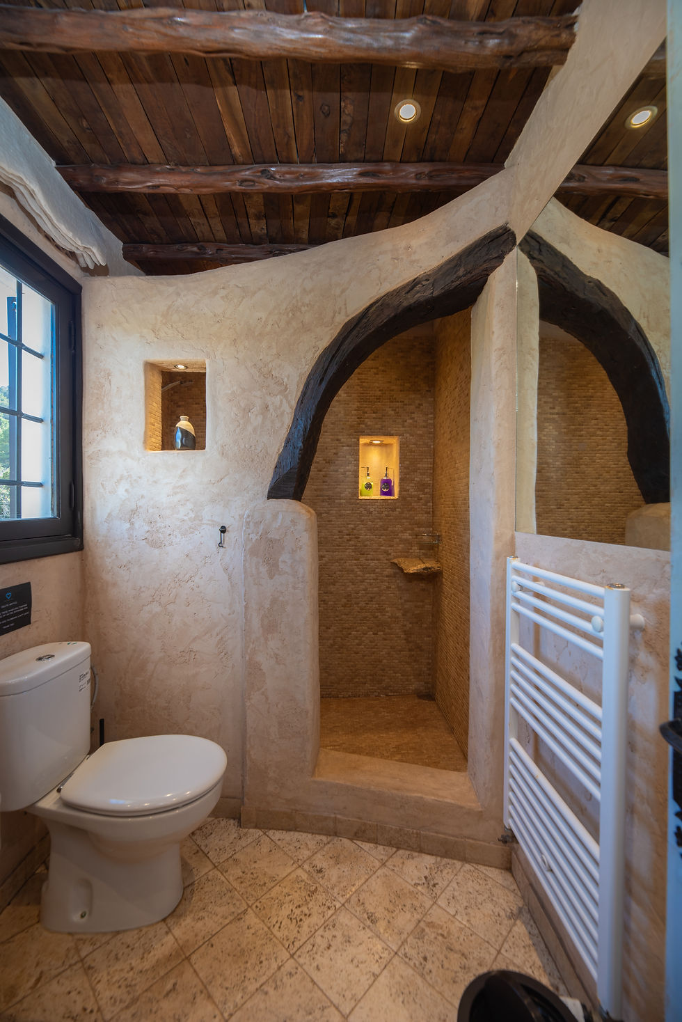 Saladeta bathroom.jpg