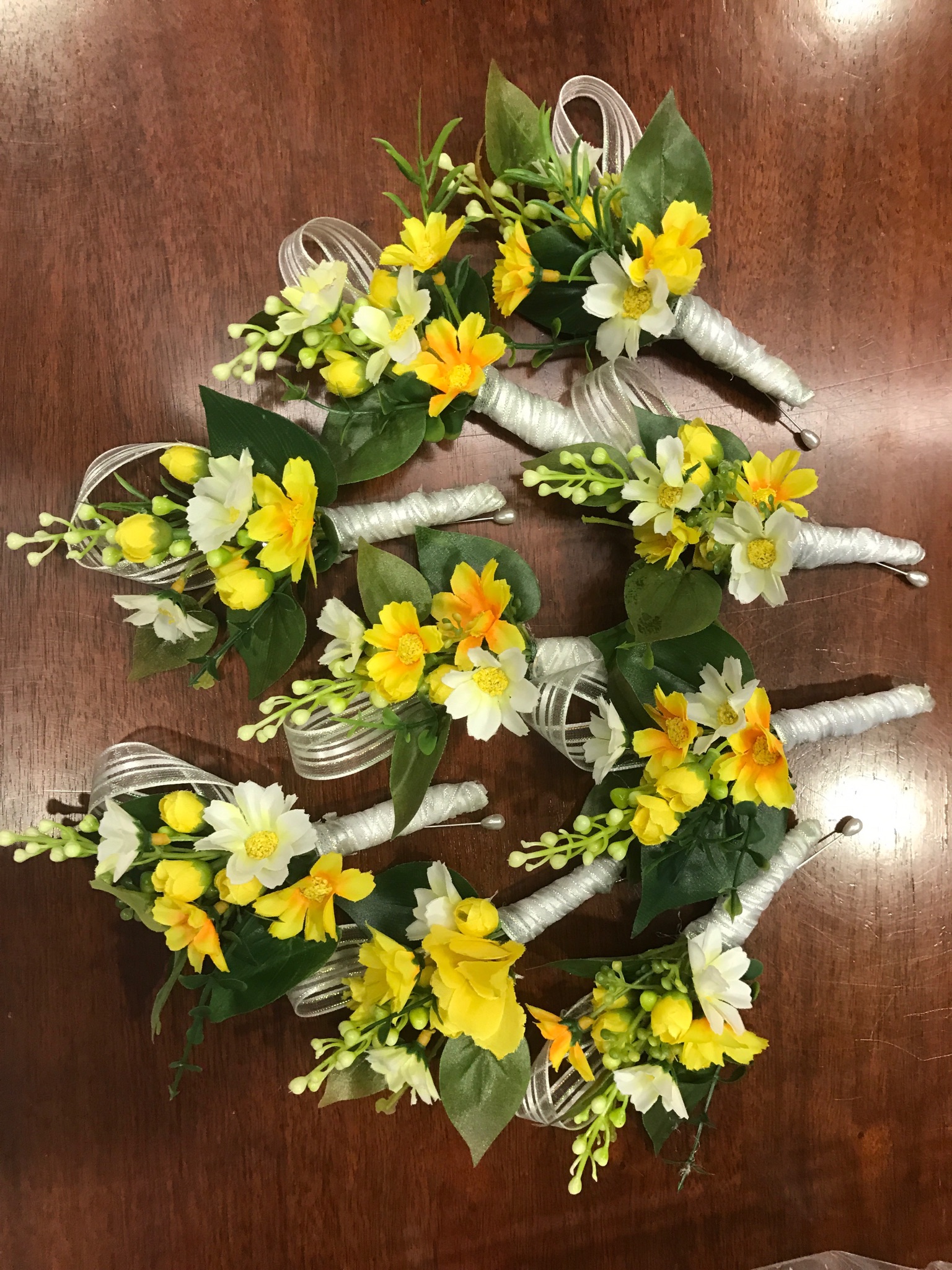 Silk boutonnières