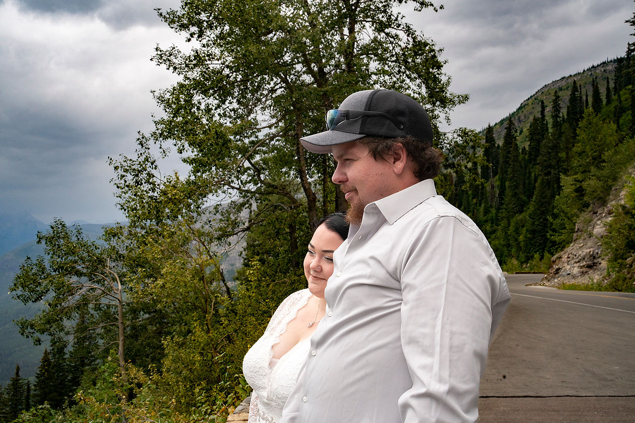bride and groom couple views  overlook view going to the sun road