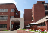 New York Hospital Pauses Baby Deliveries After Nurses Resign Over Vaccine Mandate