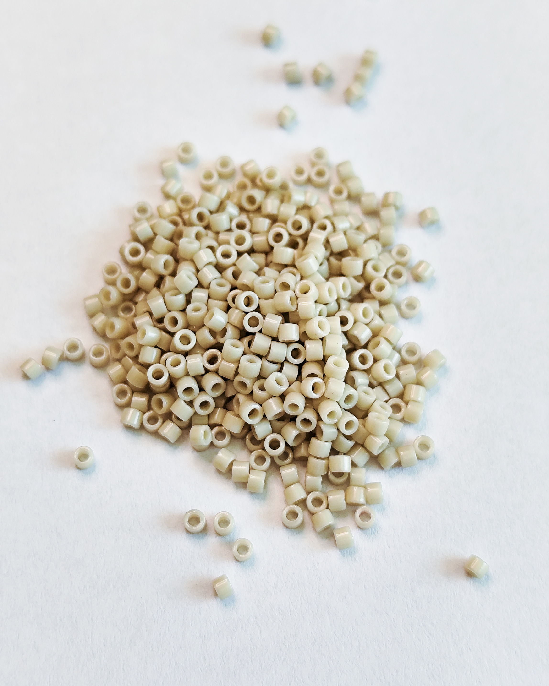 Miçanga Miyuki Delica Bege