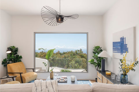 Lounge Window