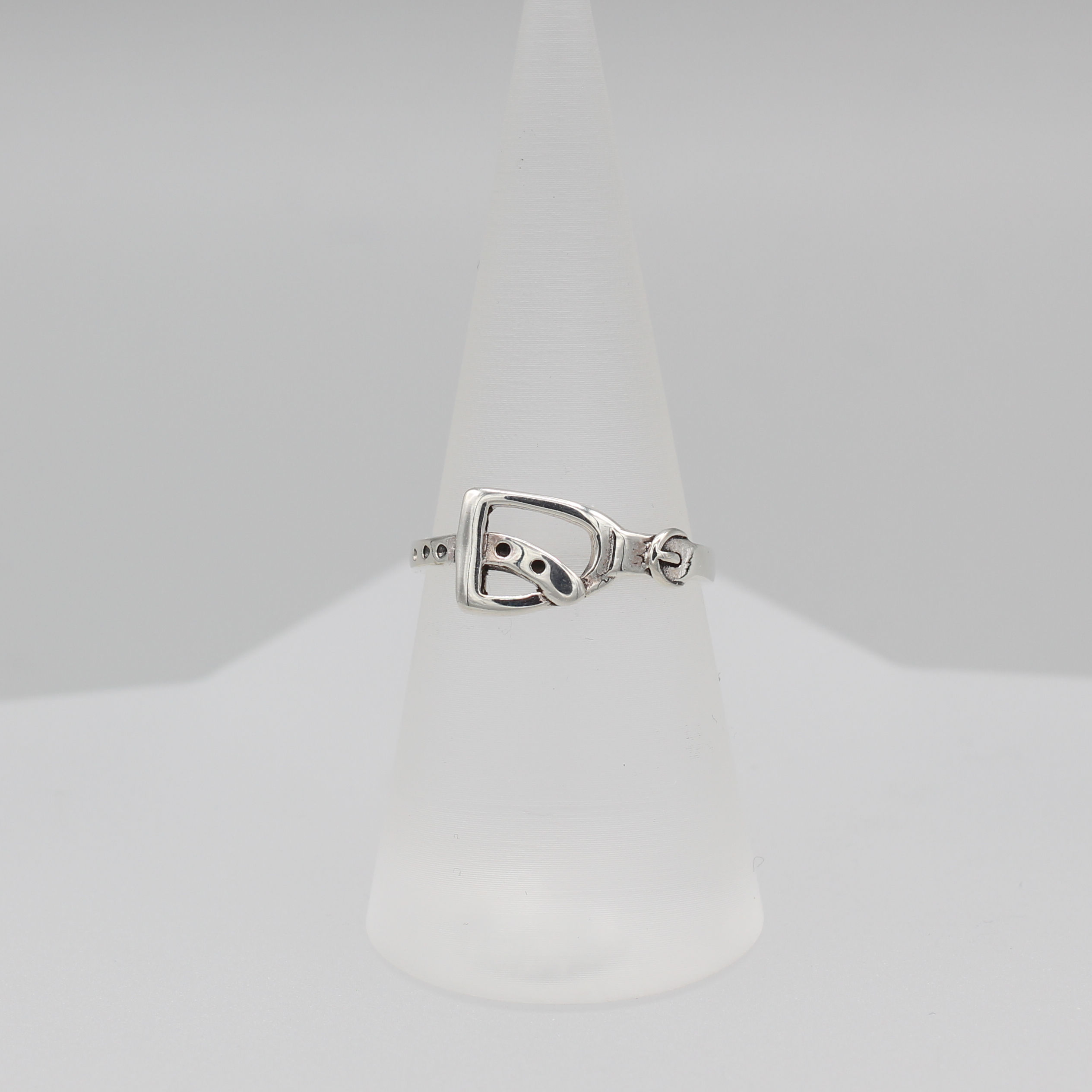 Stirrup Ring