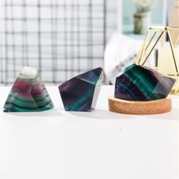Thumbnail: Free-Form Fluorite Lamp