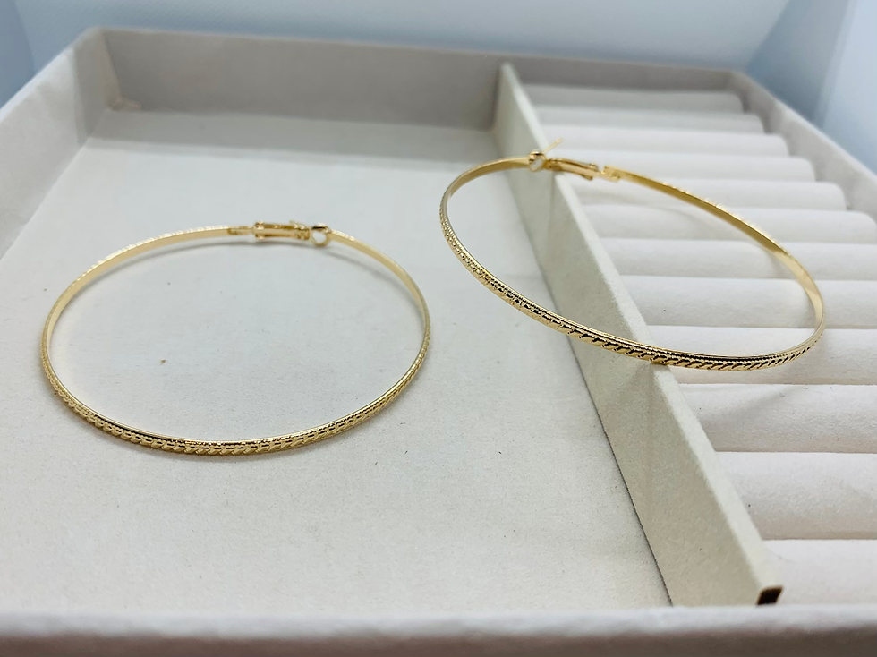 Miniature : Boucles d’oreilles cerceau doré 6,5 cm de diamètre 