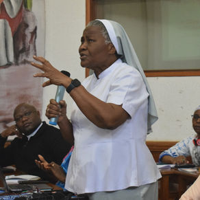 Empoderando a las mujeres africanas con la formación en liderazgo