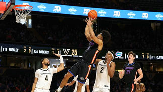 Giveaway in Nashville: Florida Falls to Vanderbilt, 79-78