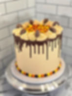 ★ Chocolate Peanut Buttercup Cake