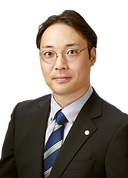 プロフィール写真（脇坂先生、横向き）_edited.png