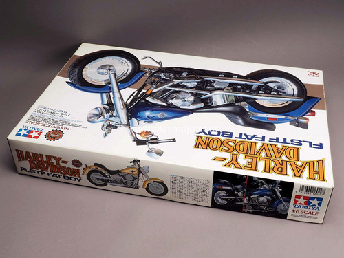 TAMIYA製の1/6スケール、FLSTFB Fat Boy Loモデル。 s-l400.jpg