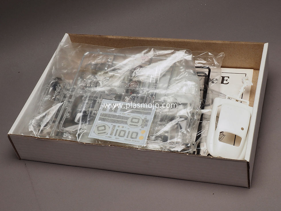 Thumbnail: Heller 1/24 Jaguar Type E (#80783)
