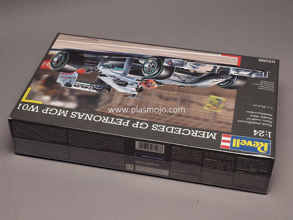 Thumbnail: Revell 1/24 Mercedes GP Petronas MGP W01 (#07098)