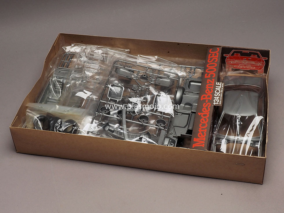 Thumbnail: Tamiya 1/24 Mercedes-Benz 500SEC (#24029)