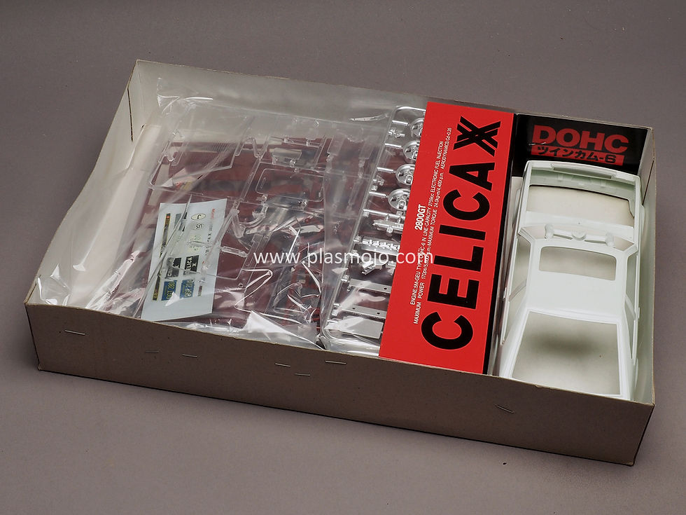 Thumbnail: Bandai 1/20 Toyota Celica 2.8 GT (#0535271)
