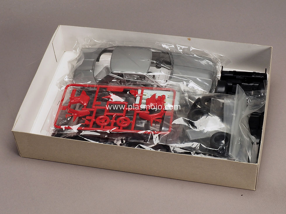 Thumbnail: Tamiya 1/24 Nissan Skyline Hardtop 2000 Turbo GT-ES (#24025)