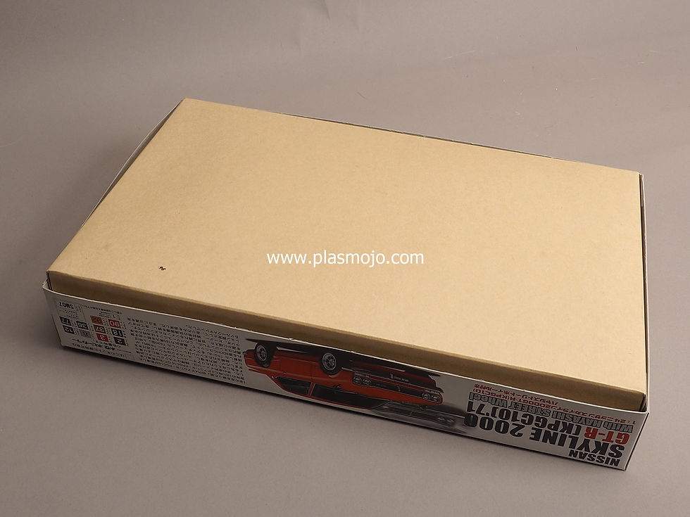 Thumbnail: Fujimi 1/24 Nissan Skyline 2000 GT-R (KPGC10) '71 with Hayashi (#04324)