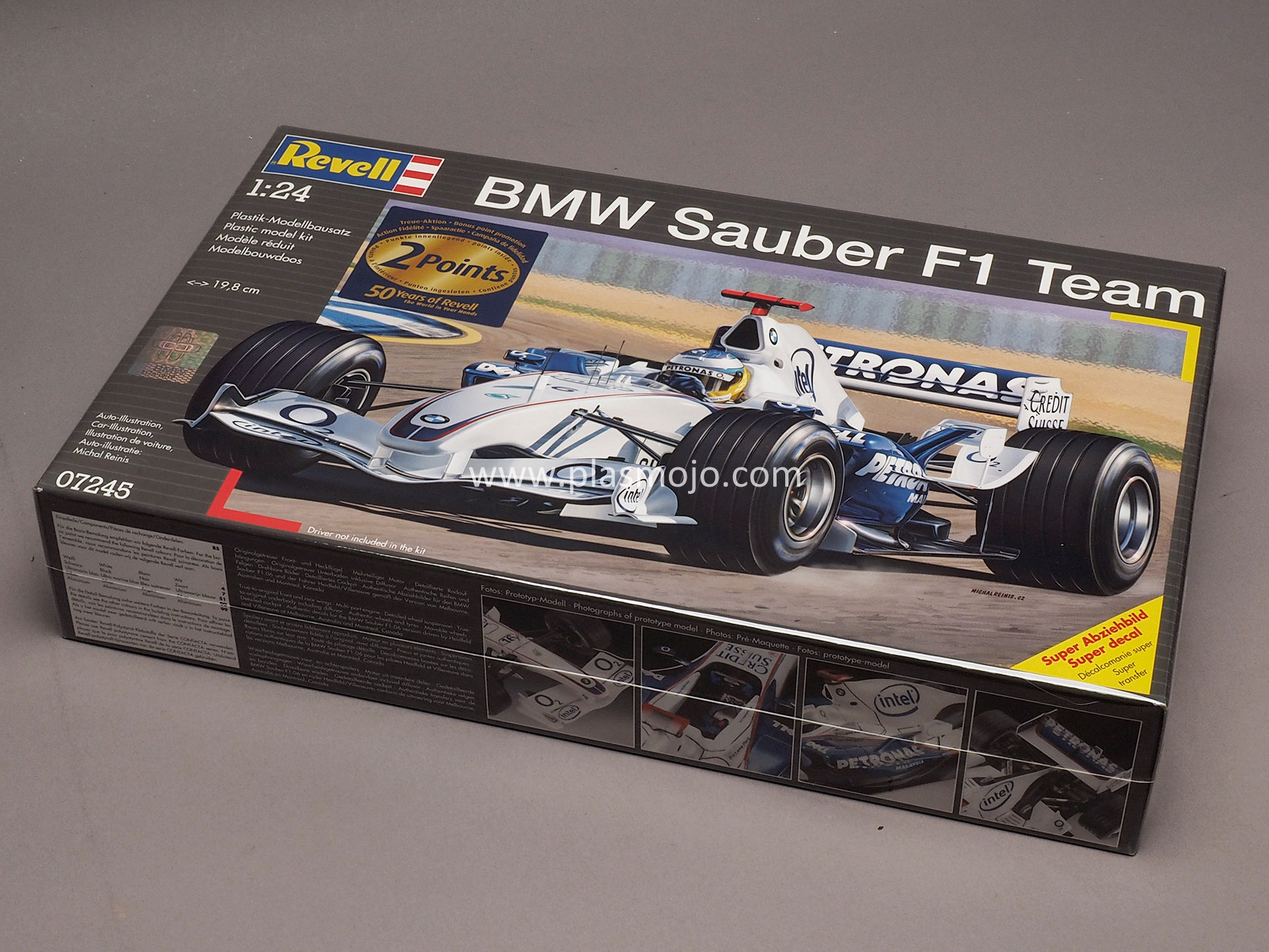 Revell 1/24 BMW Sauber F1 Team (#07245)