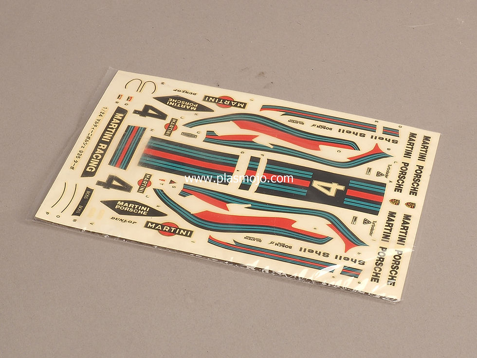 Thumbnail: Tamiya 1/24 Martini Porsche 935 Turbo  (#SS2401)