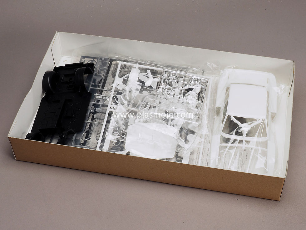 Thumbnail: Tamiya 1/24 BMW 320i Racing (#24002)