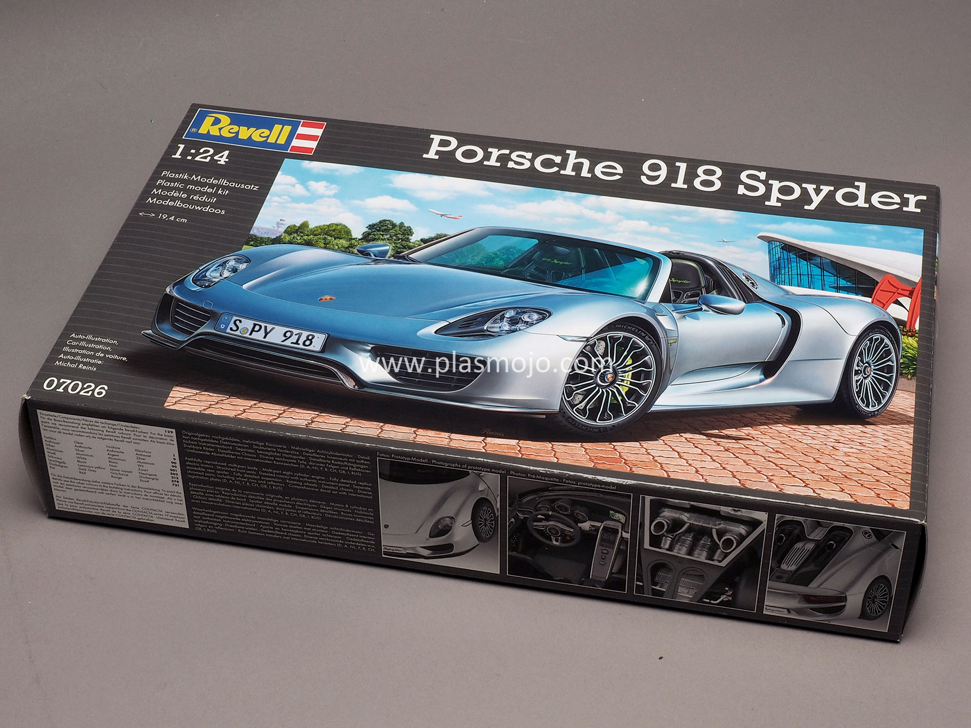 Revell 1/24 Porsche 918 Spyder (#07026)
