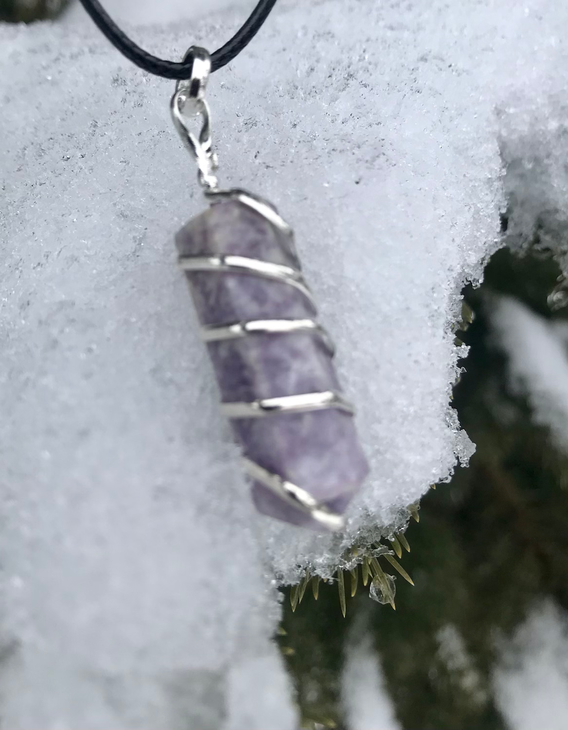 Lepidolite pendant / pendulam #31