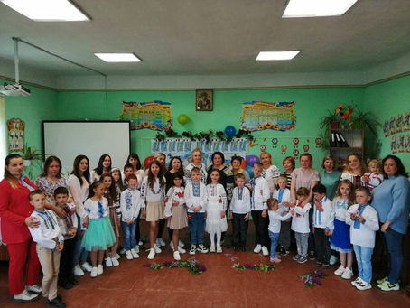 Виступ до Дня матері