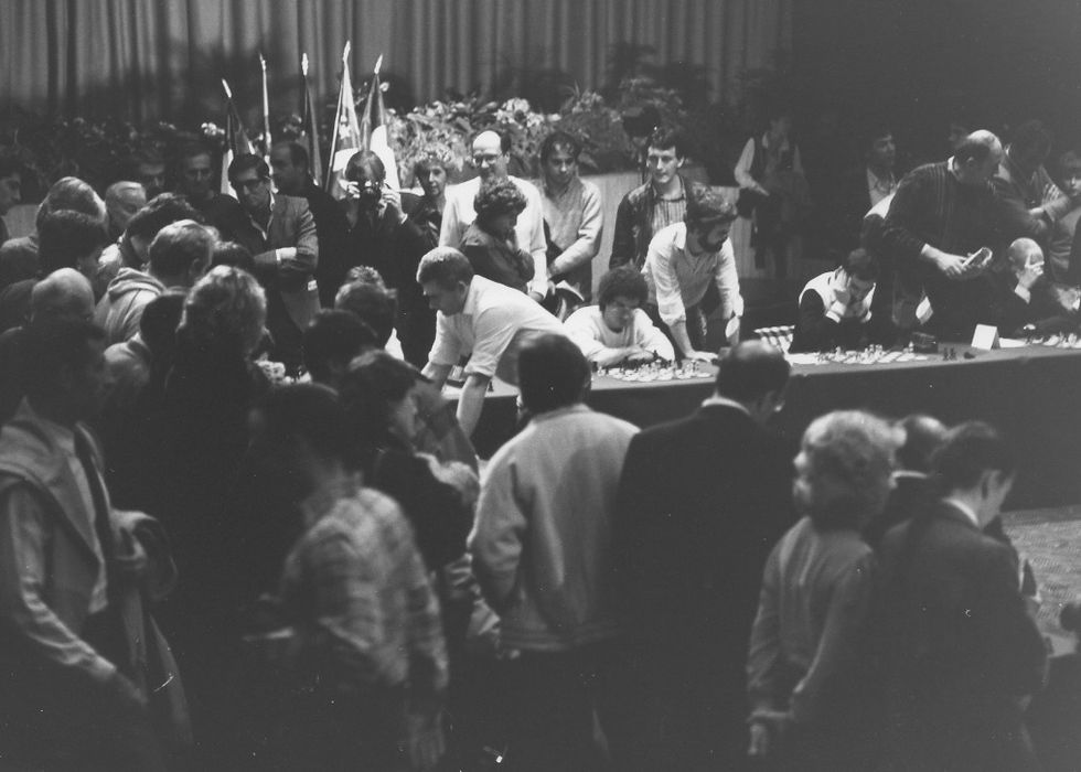 Simultaneous game vs Boris Spassky