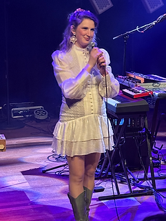Lise_edited.png