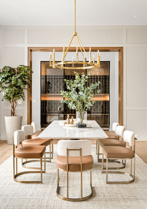 Modern dining room in Houston River Oaks area luxury home by Fifty Seventh & 7th Luxury Homes