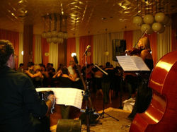 AD HOC ORQUESTA IN MSF