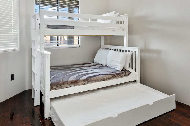 kids bedroom.png