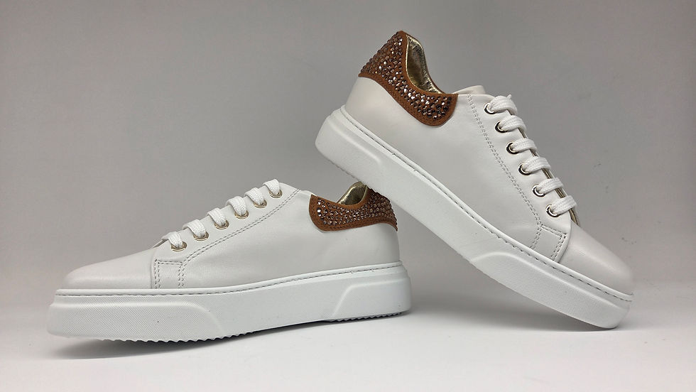Miniatura: Sneaker bianco latte e cuoio con strass Art. 1259