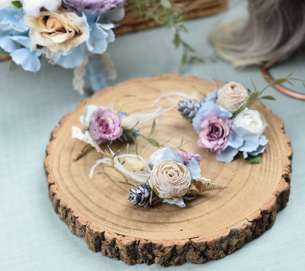 Miniatura: Ethereal Rose Fantasy Trailing Vine Corpetto Spilla