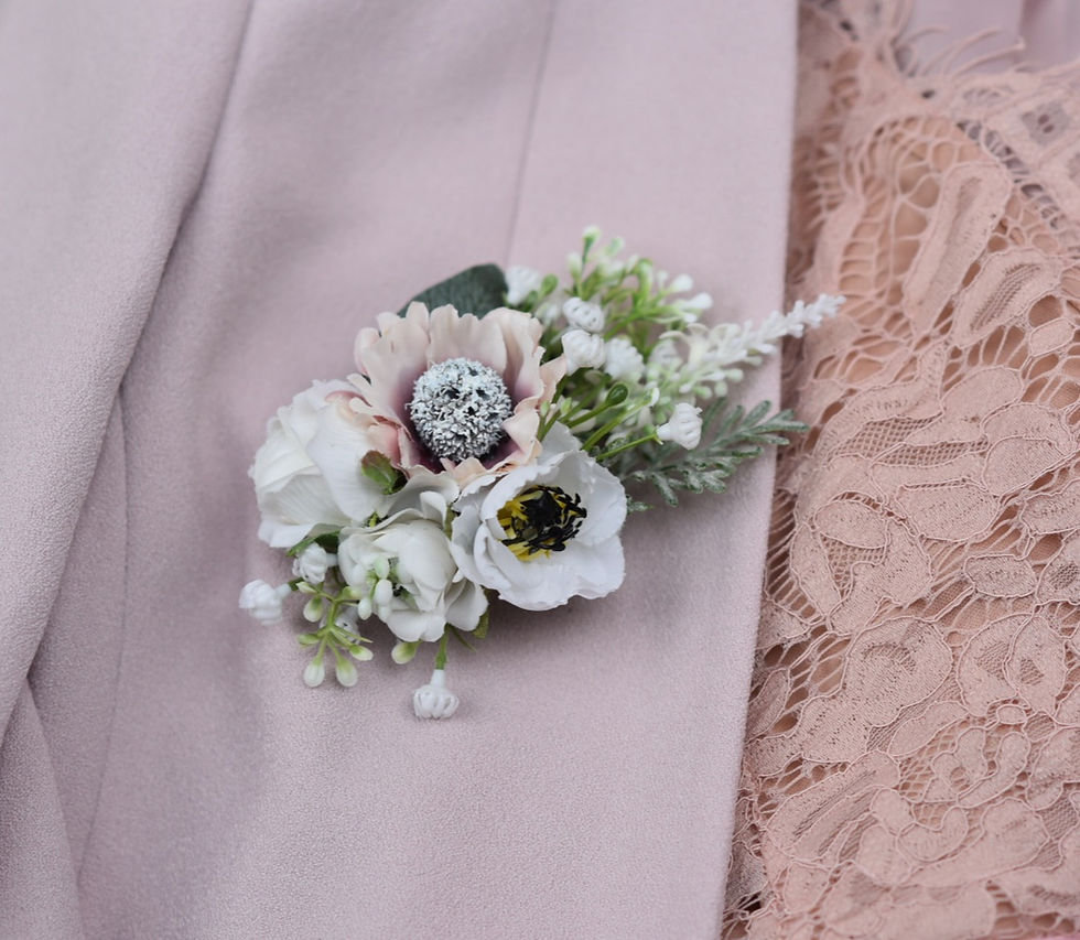 Miniatura: The Classic Range Corsage Brooch